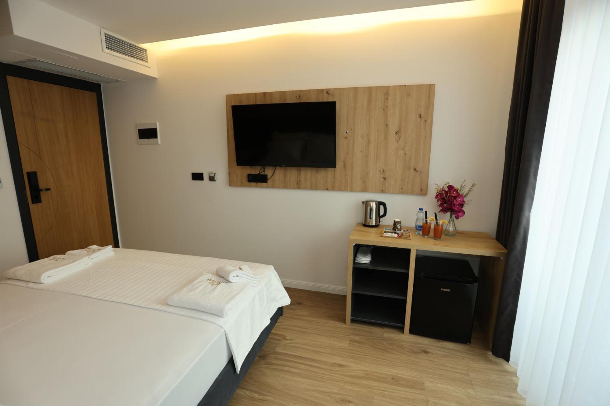Hotel Luna Prizren Esterno foto